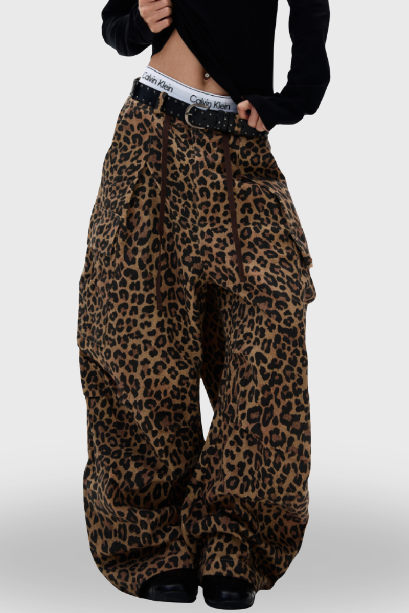 Street Style Unisex Loose-Fit Leopard Cargo Jeans
