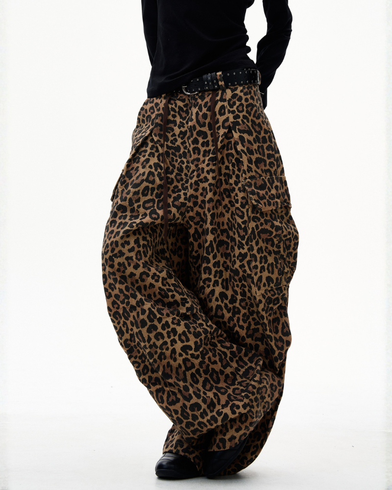 Street Style Unisex Loose-Fit Leopard Cargo Jeans