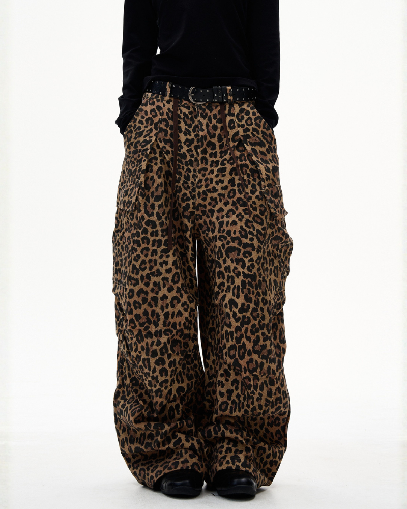 Street Style Unisex Loose-Fit Leopard Cargo Jeans